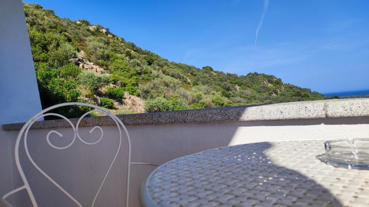Casa L'Ulivariu Affittacamere San Teodoro  Exterior photo